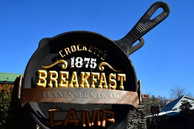 crockett's breakfast camp