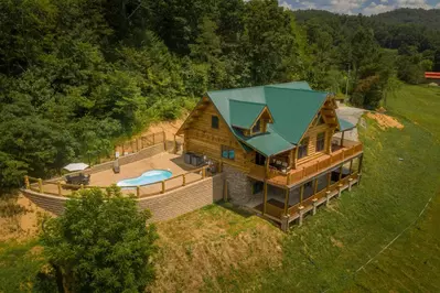 cabin in the smoky mountains